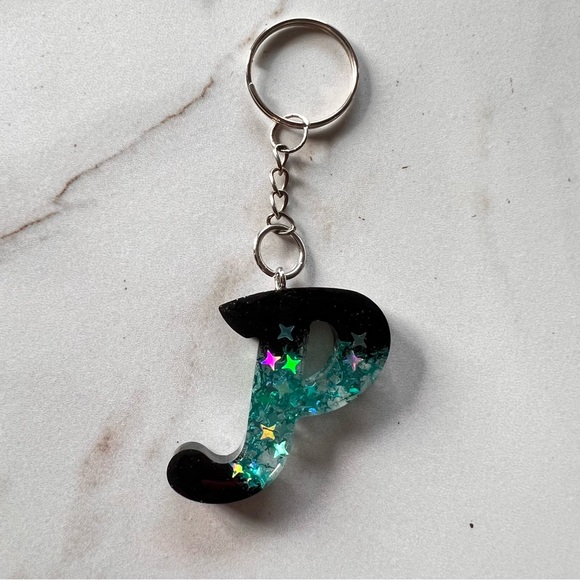 Handmade Initial Keychain | Letter P - Picture 3 of 5